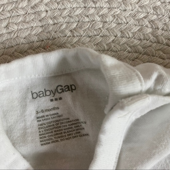 GAP + Carter’s Onesie Romper Bundle - Picture 7 of 7